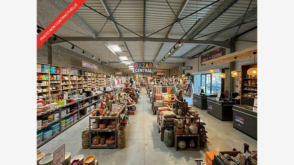 AV local commercial 1147m² Sud Villefranche/Saône