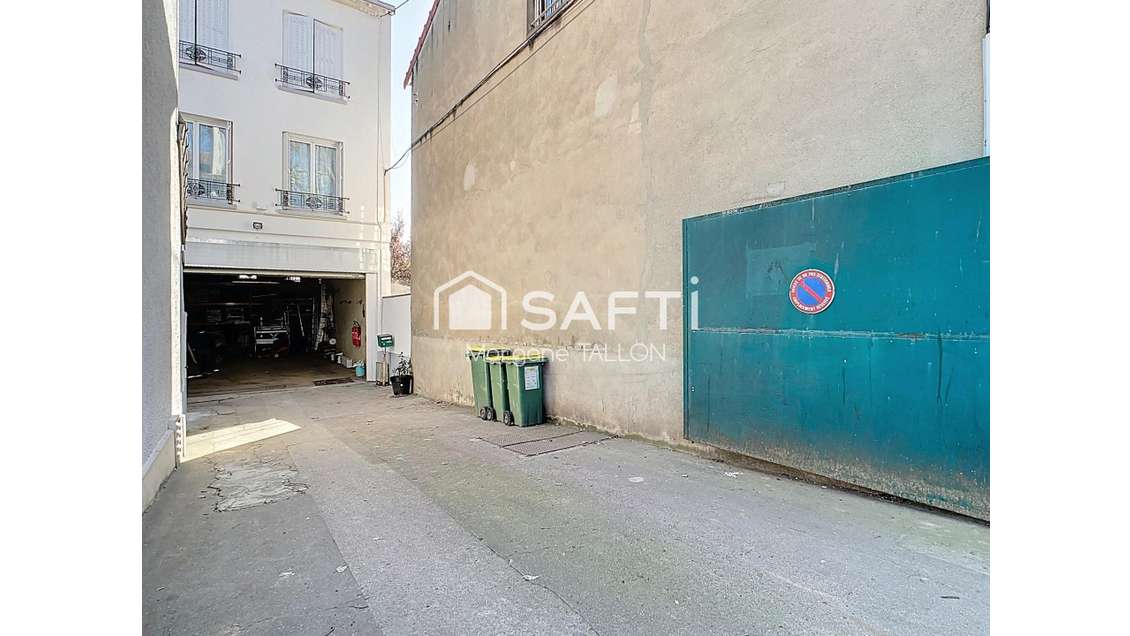 Vente local d'activités 130m² sur la N20 à Antony