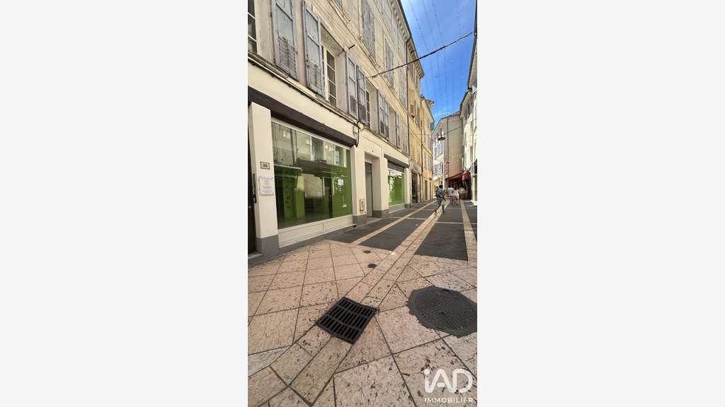 Vente local commercial 180m² empl N°1 à Apt
