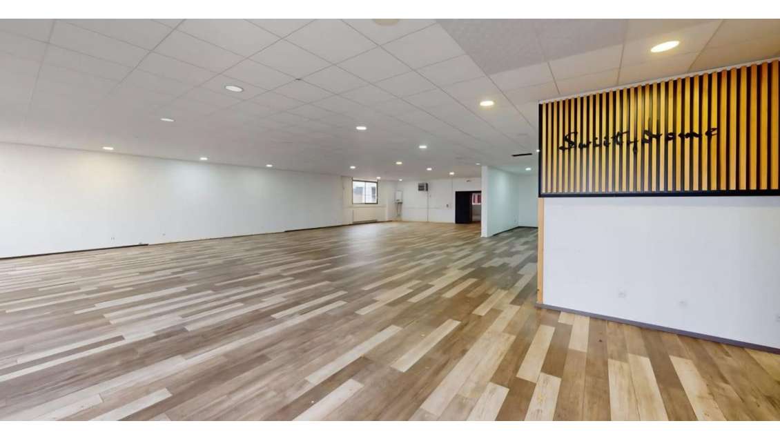 Vente bâtiment tertiaire 426m² zone ind Arbent