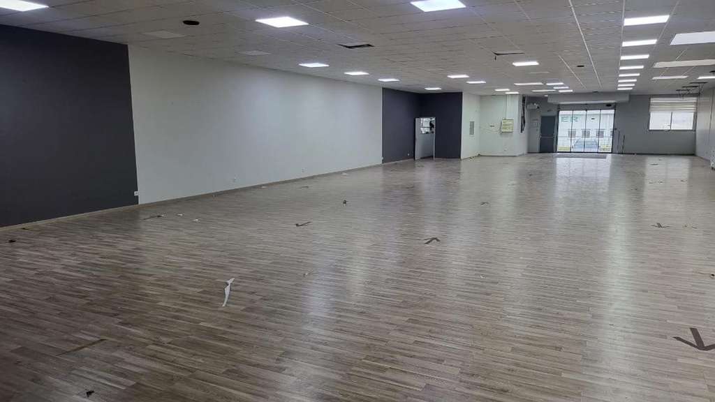 Vente bâtiment tertiaire 426m² zone ind Arbent