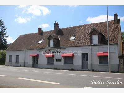 Murs commerciaux 373m² à vendre à Arcisses