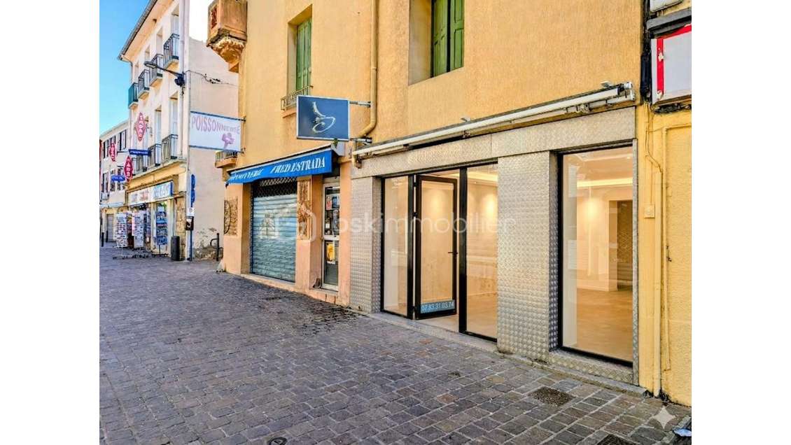 ARGELÈS-SUR-MER -- EMPLACEMENT N°1 -- LOCAL C