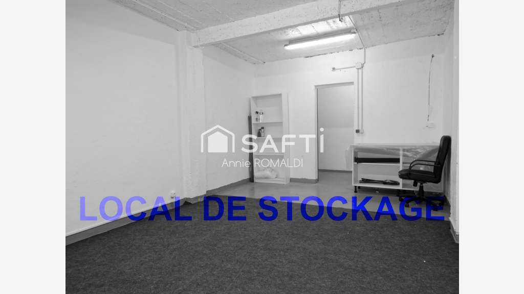 Parfait pour investisseur 9 locaux stockage loués