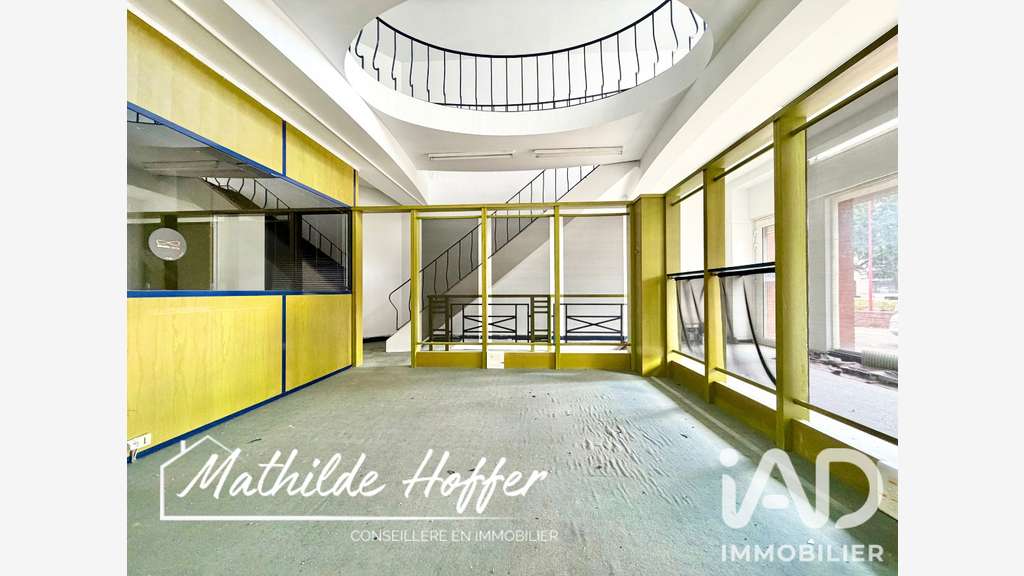 Vente local commercial de 220m² à Arques