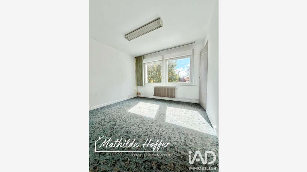 Vente local commercial de 220m² à Arques