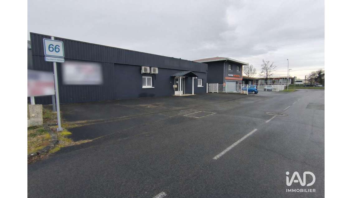 Murs commerciaux à Artix