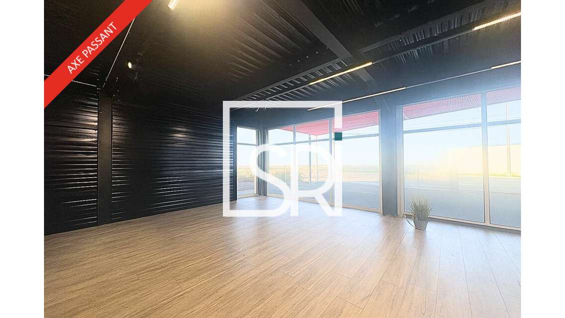 Vente local commercial 400m² sur 1000m² à Aubière