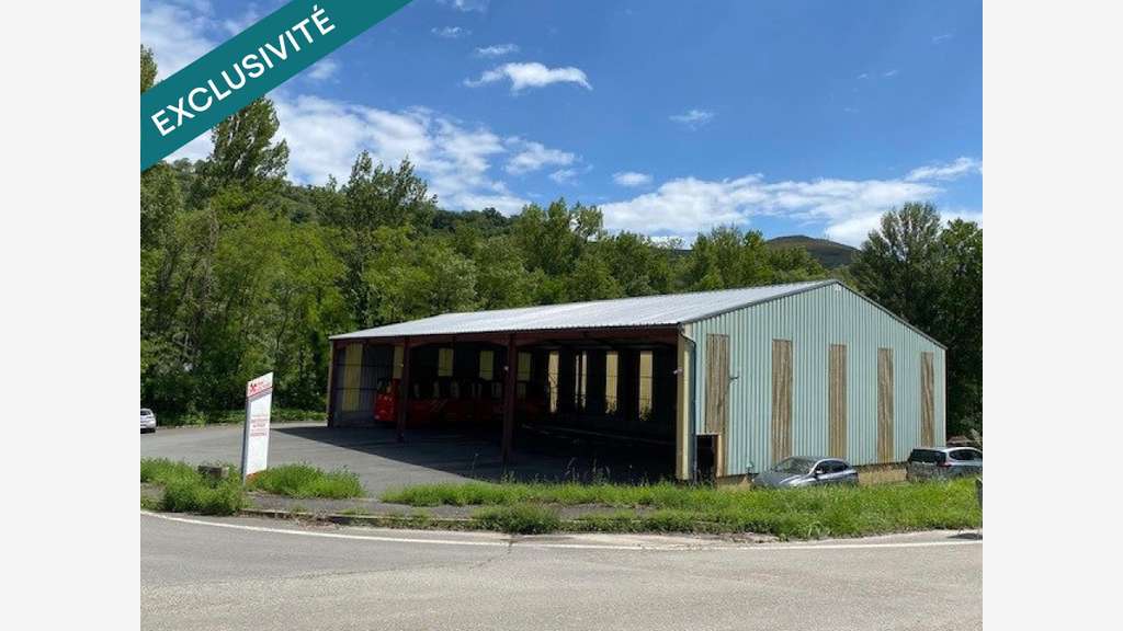 AV immeuble 1025m² ZA PLEGAT Aubin empl privilégié