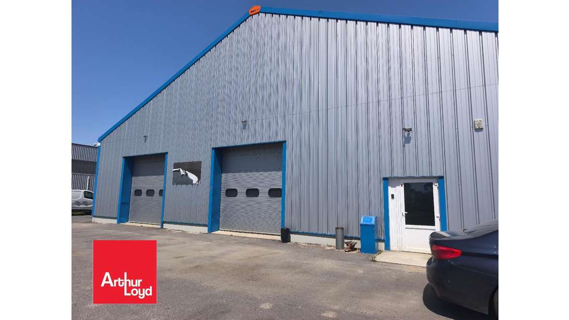 A VENDRE - EURE ET LOIR - AUNEAU Bâtiment