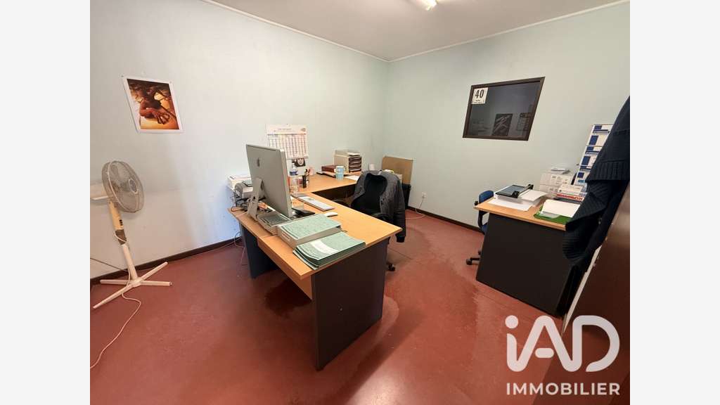 Vente bâtiment commercial de 806m² à Auneuil