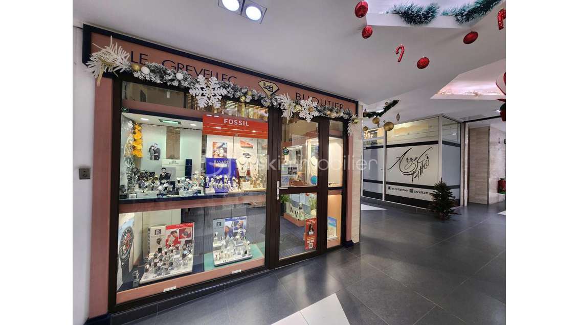 Vente murs commerciaux local 30m² empl N°1 Auray