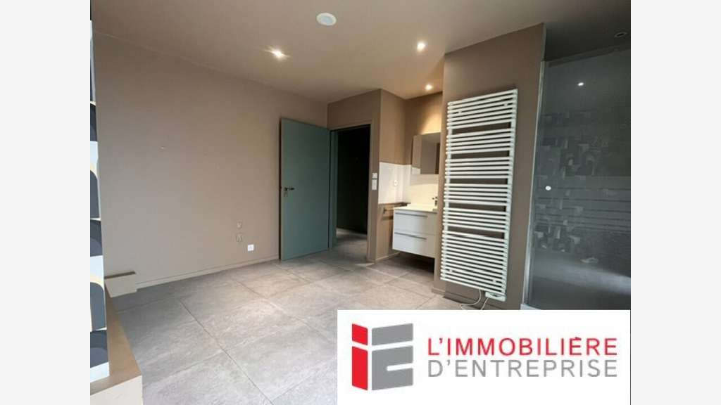 A vendre local 95m² à Auray Porte Océane