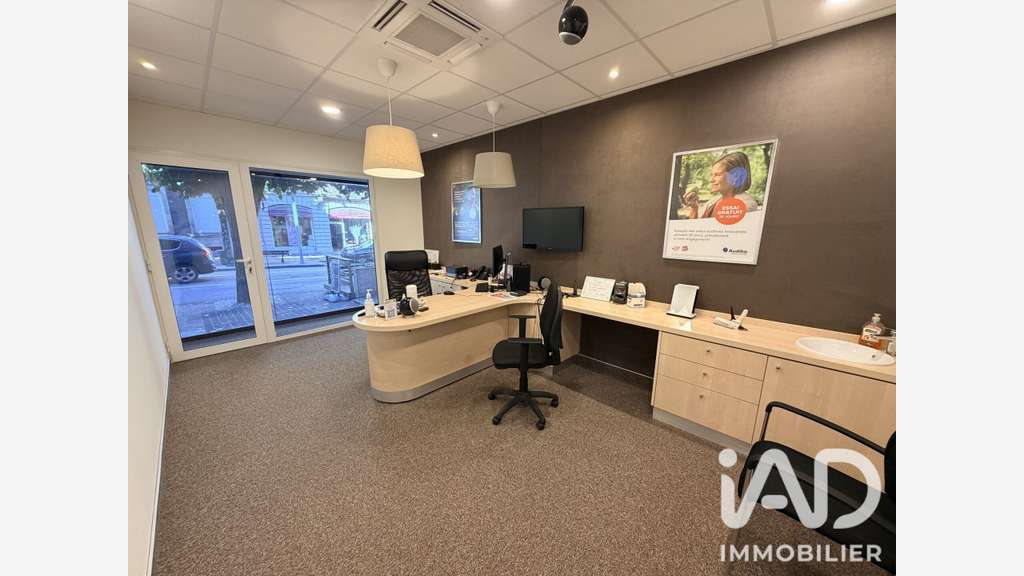 Vente local commercial 79m² à Autun centre-ville