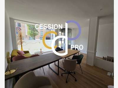 Vente murs commerciaux bureaux 58m² à Avignon