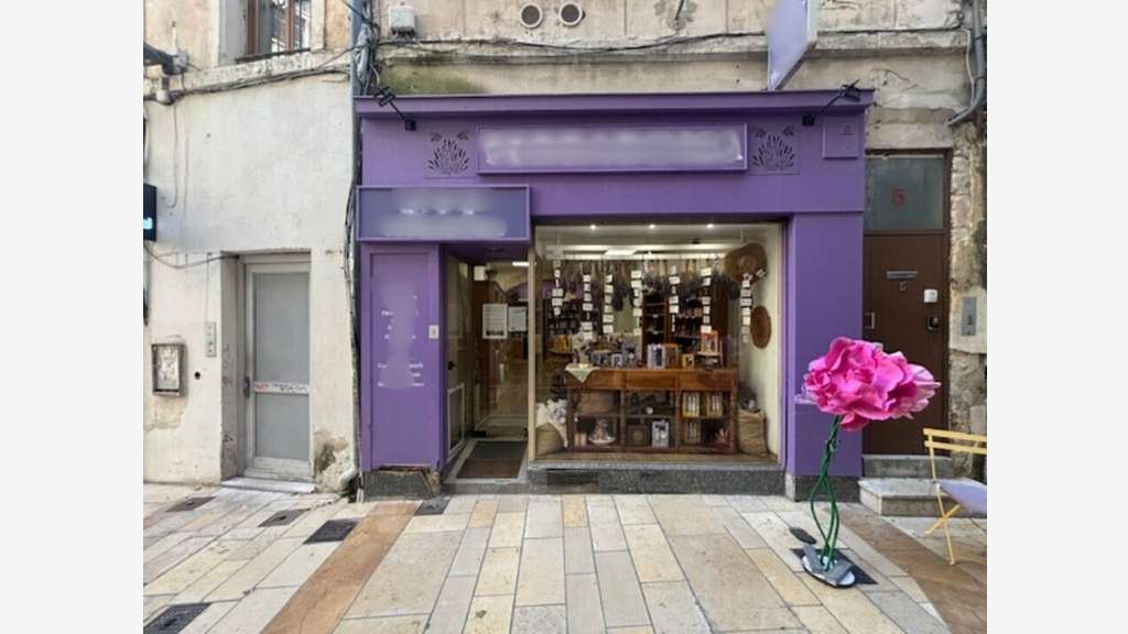 AVIGNON - LOCAL COMMERCIAL à vendre