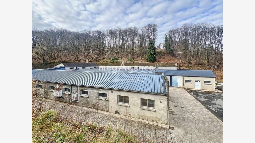 AV locaux 1000m² à Saint-Senier-sous-Avranches