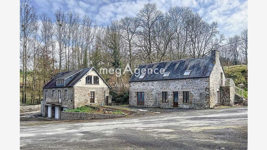 AV locaux 1000m² à Saint-Senier-sous-Avranches