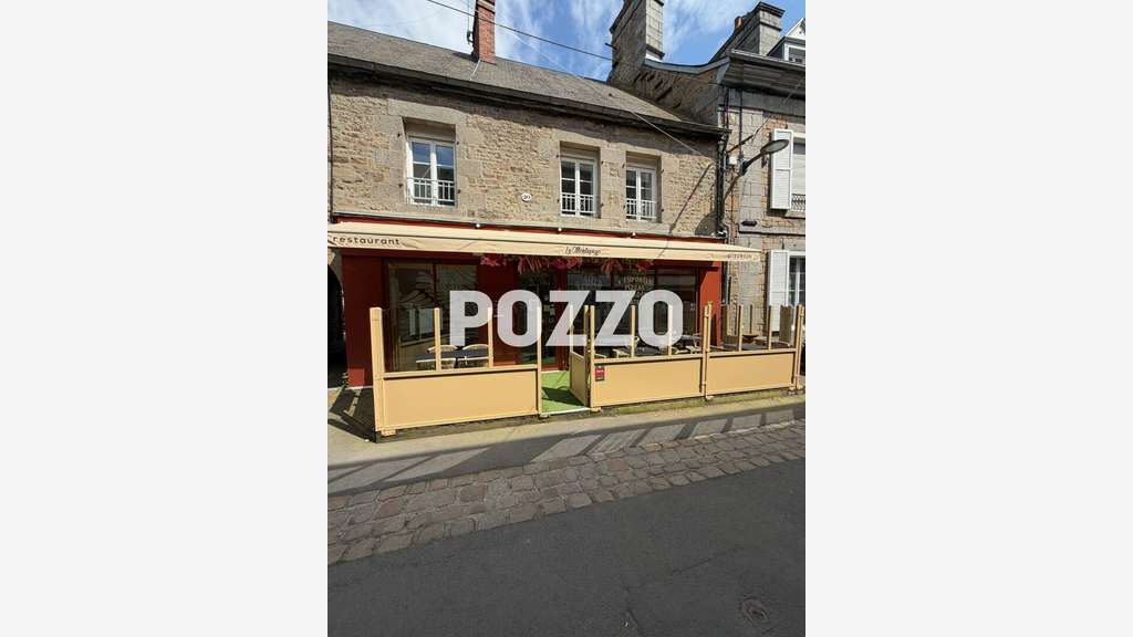 Murs commerciaux libres 100m² à vendre à Avranches