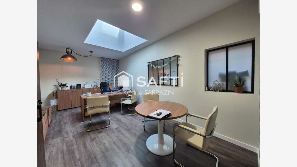 AV espace professionnel 216m² au coeur d'Avranches