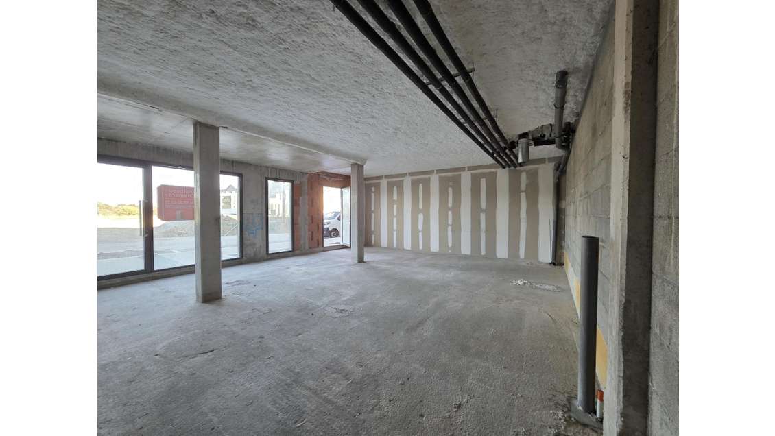 Local commercial neuf 45m² à vendre à Avrillé