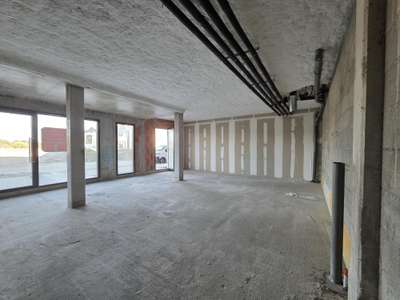 Local commercial neuf 45m² à vendre à Avrillé