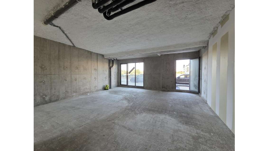 Cellule commerciale à vendre proche Angers