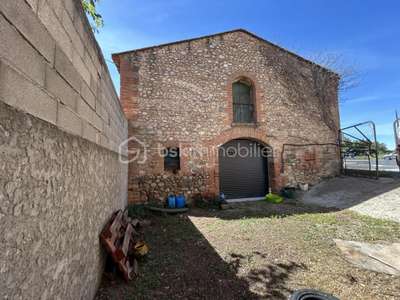 Vente local de stockage 120m² parking à Bages