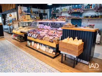 AV local commercial de 80m² Sur Bagnoles-de-l'Orne