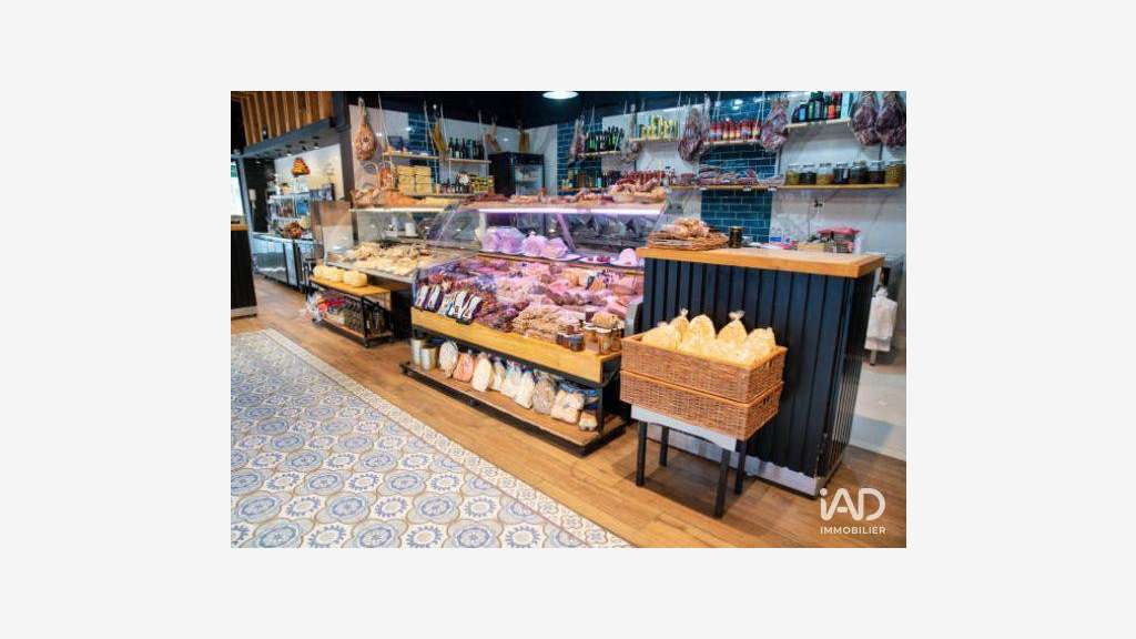 AV local commercial de 80m² Sur Bagnoles-de-l'Orne
