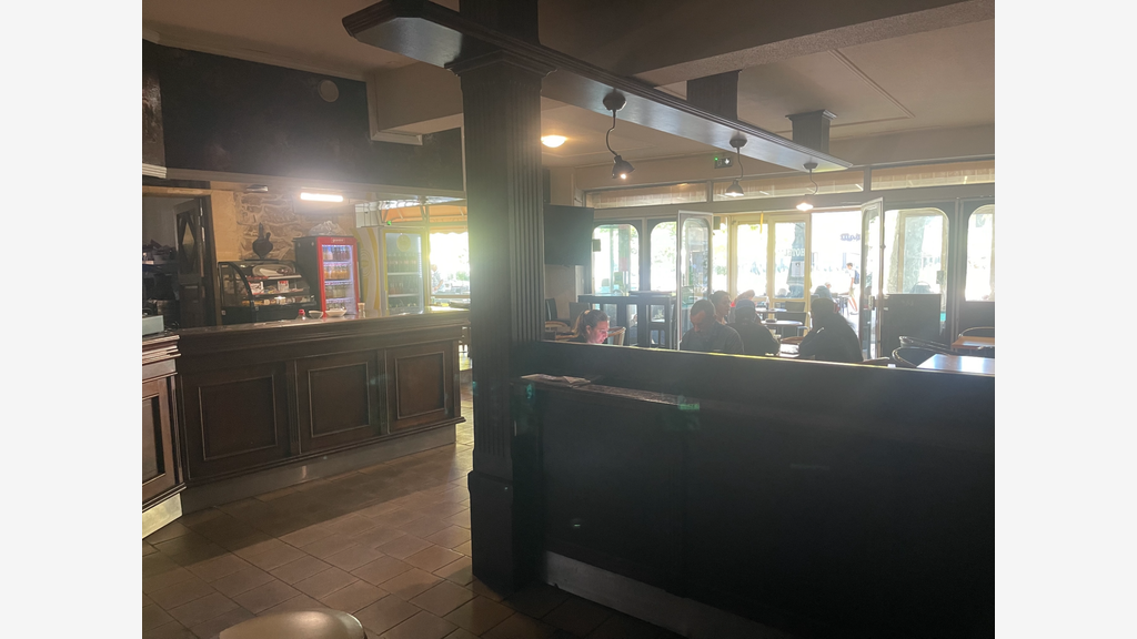 Vente murs commerciaux loués 475m² Bagnols/Cèze