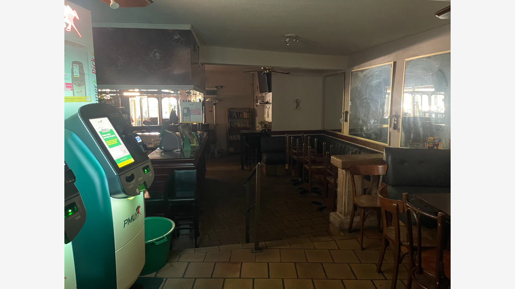 Vente murs commerciaux loués 475m² Bagnols/Cèze
