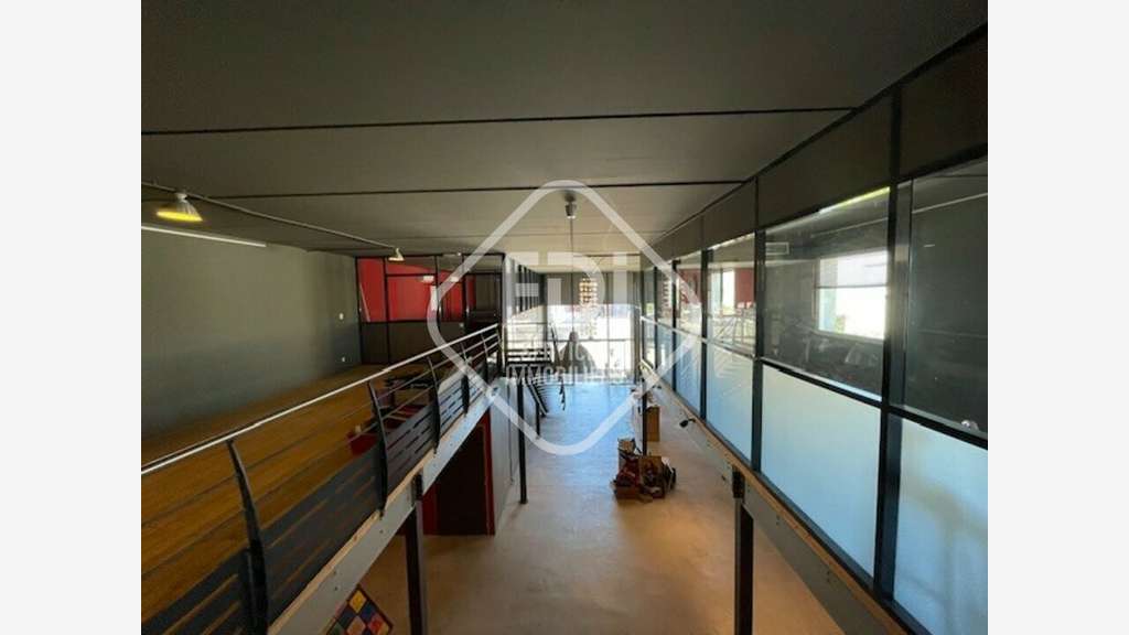 Vente local commercial 398m² à Baillargues