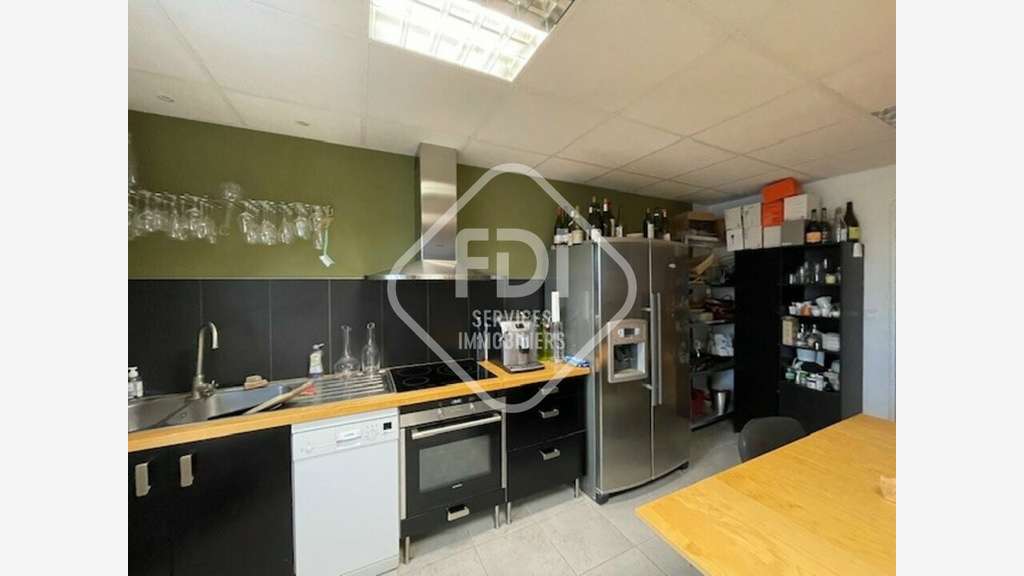 Vente local commercial 398m² à Baillargues