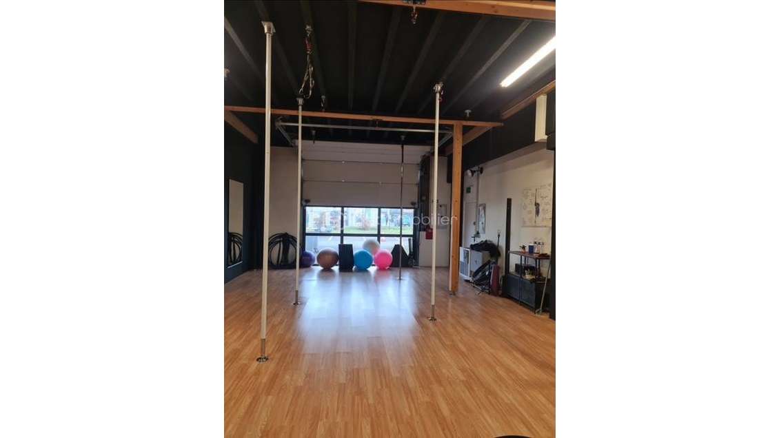 Vente local commercial 120m² Bailly-Romainvilliers