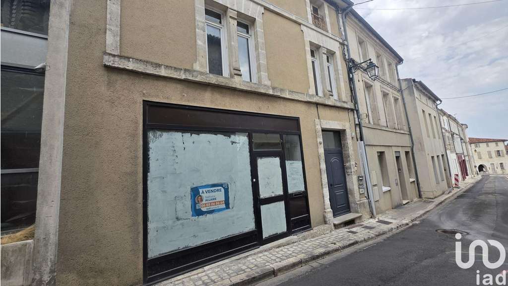 Murs commerciaux à Barbezieux-Saint-Hilaire