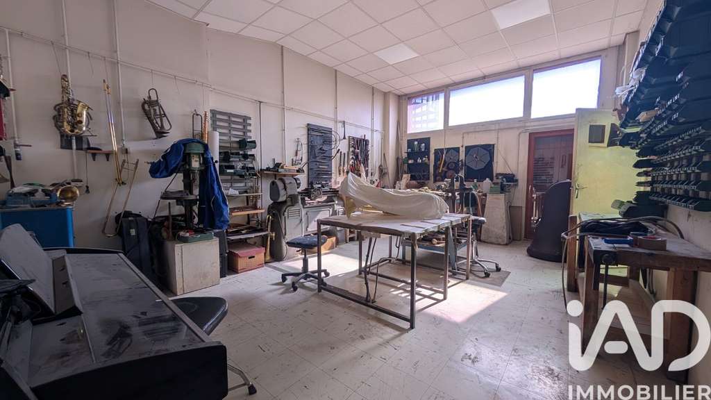 Vente local commercial 760m² à  Barby ZI Épinette