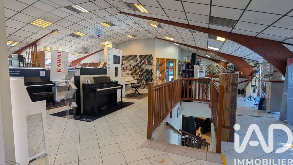 Vente local commercial 760m² à  Barby ZI Épinette
