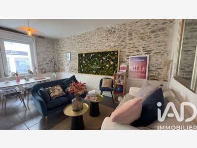 AV local commercial 74m² à Basse-Goulaine centre 