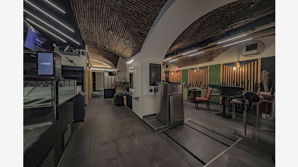 Cède droit au bail restaurant 76m² empl N°1 Bastia