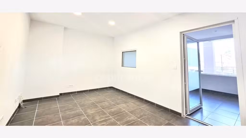 Local libre 41m² à vendre BASTIA (20) au Fango