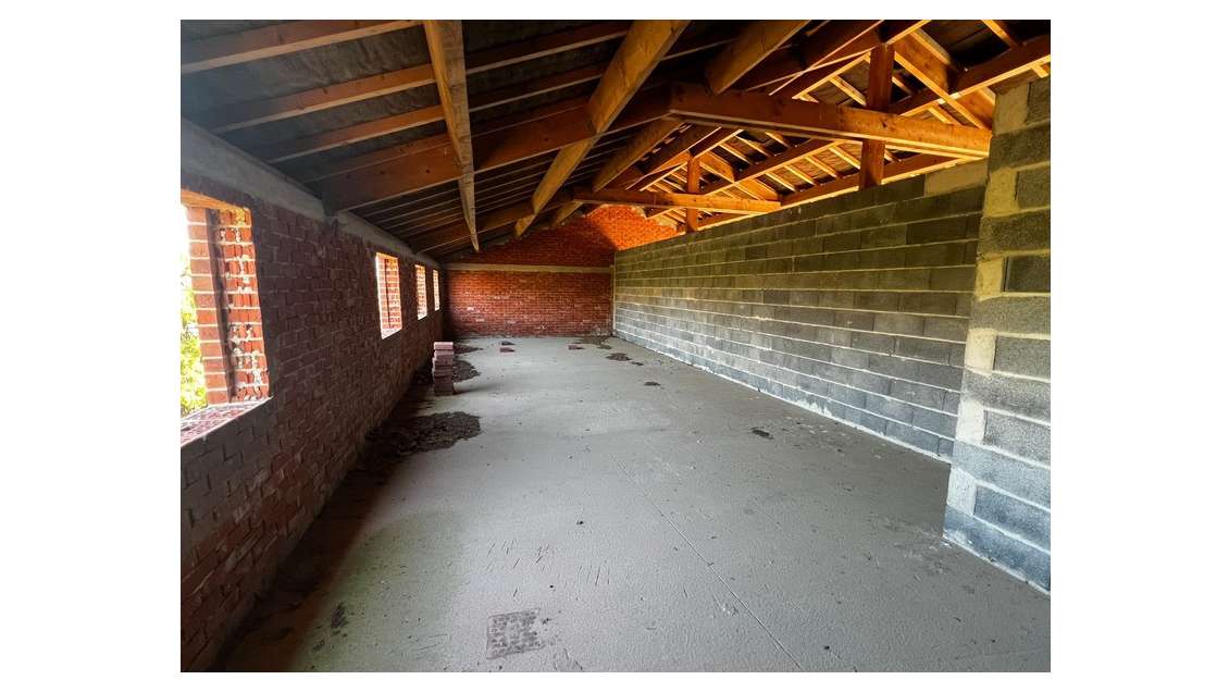 Bâtiment commercial à aménager avec forte vi