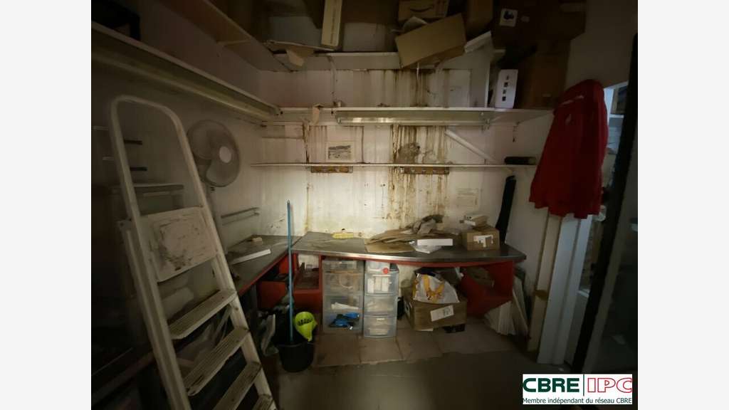Vente local commercial 54m² à Bayonne Gare