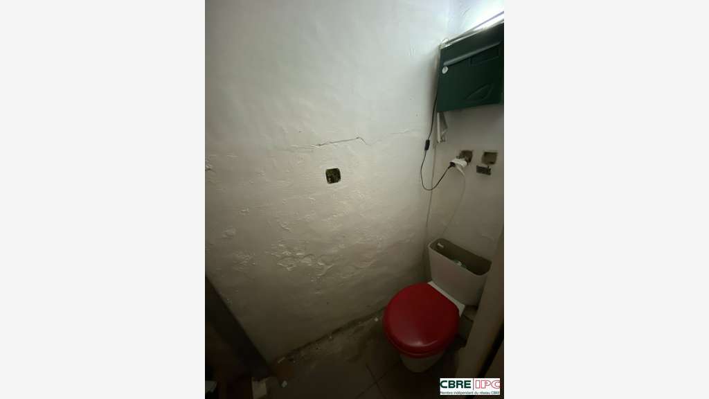 Vente local commercial 54m² à Bayonne Gare