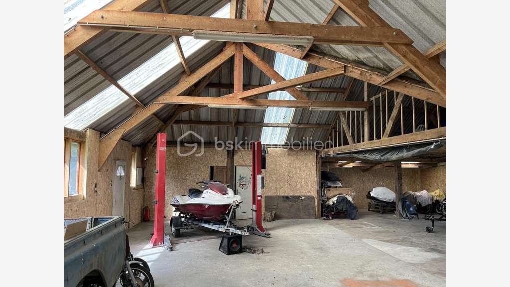 Vente Garage et dépendances à Beaufour-Druval