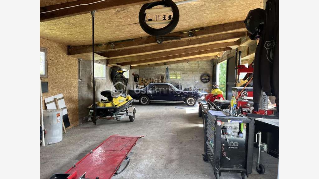 Vente Garage et dépendances à Beaufour-Druval