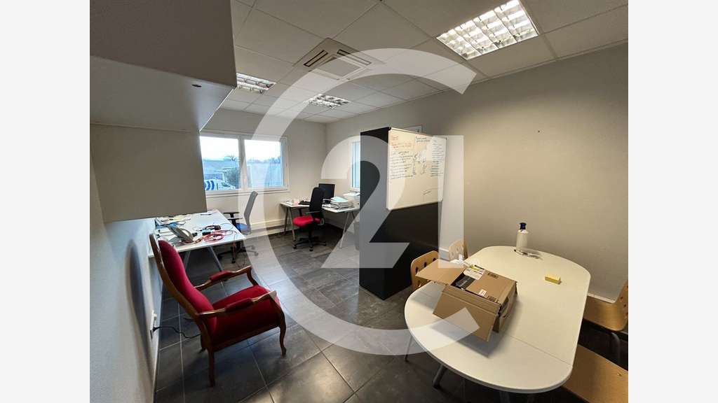 AV bureaux 507m² à Valence Sud ZA de Clairac