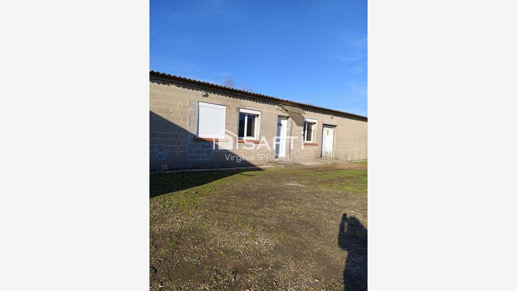 AV local commercial 1620m² à Beaumontel