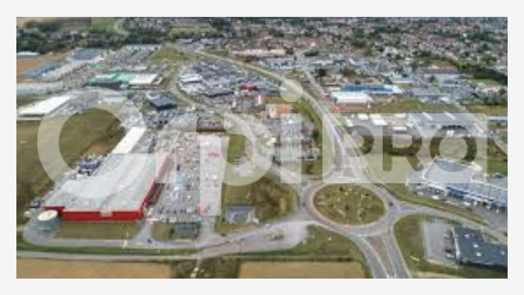 Murs commerciaux loués premium à vendre Beaurains