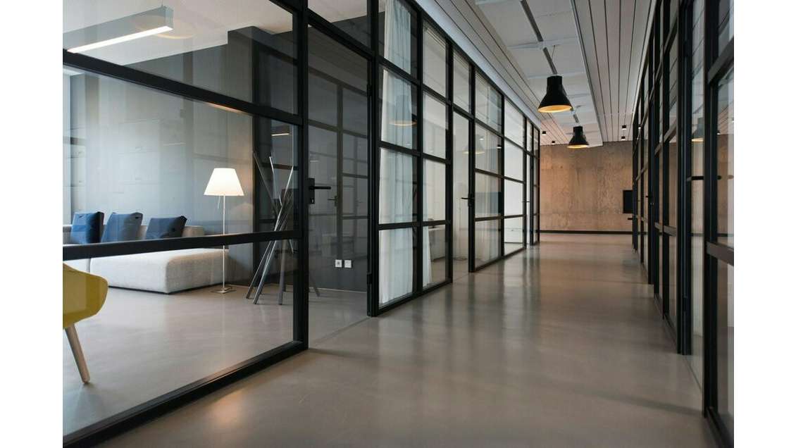 Vente de murs local commercial 465m² à Béguey 